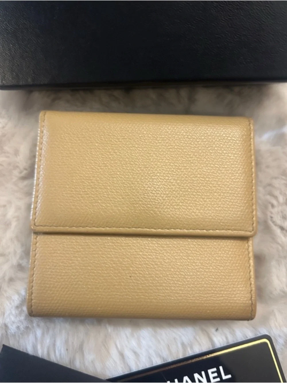 CHANEL COCO DOUBLE SNAP COMPACT WALLET VINTAGE TAN - Picture 9 of 13